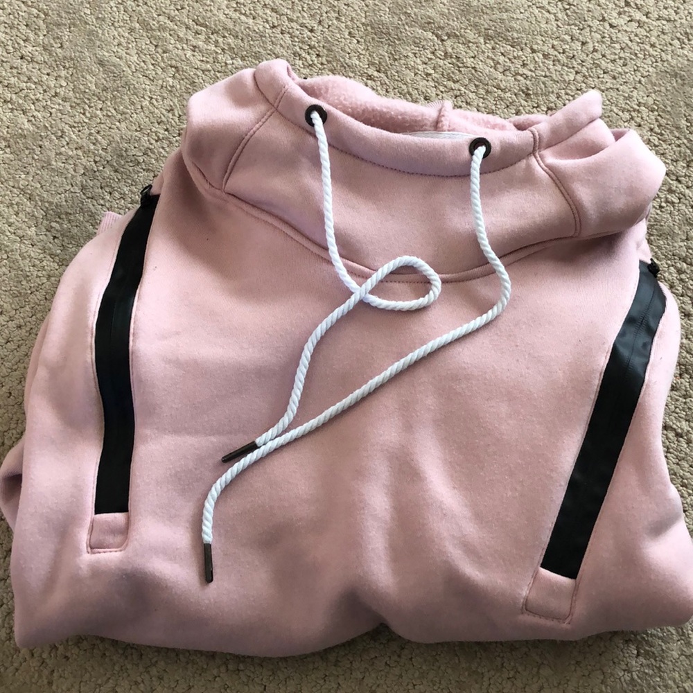 Super cute pink sweatshirt!